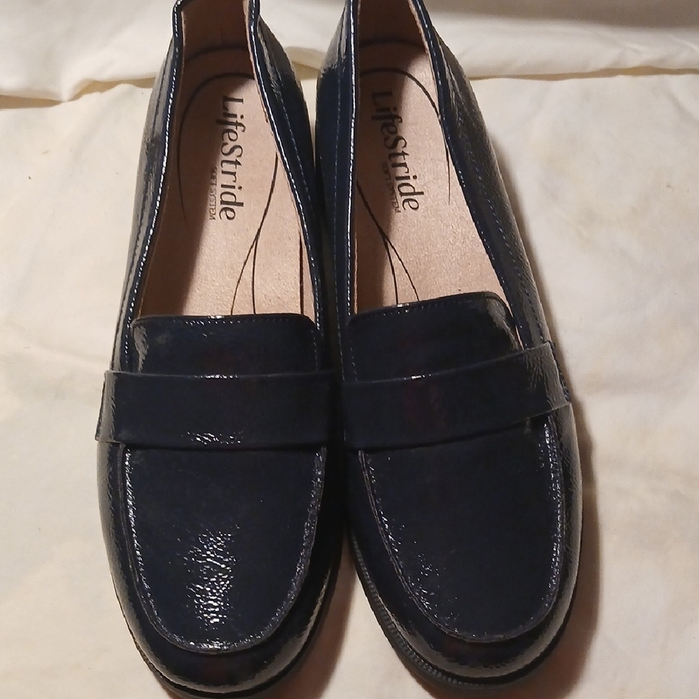 Life Stride Women's Dark Blue Patent Loafers